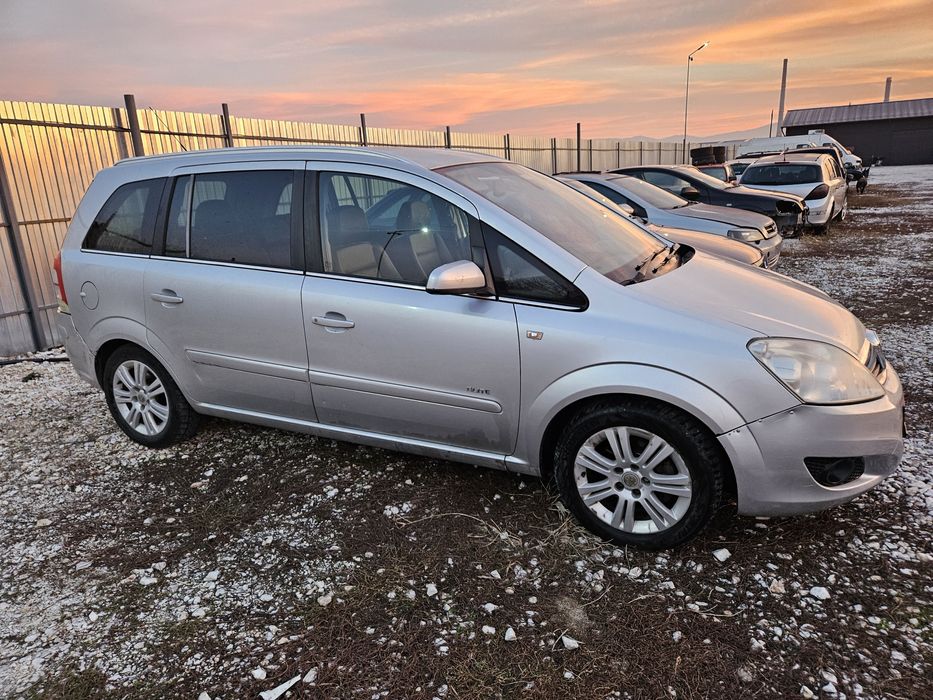 Opel zafira B xenon на части