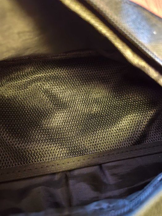 Мъжка спортна чанта тип банан Supreme