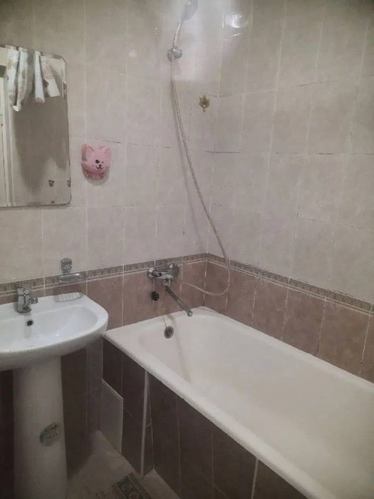 Квартира Дархан 3,
Новомосковская!
ориентир 9 Поликлиника