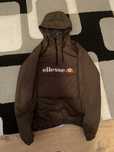 Яке ellesse чисто ново!