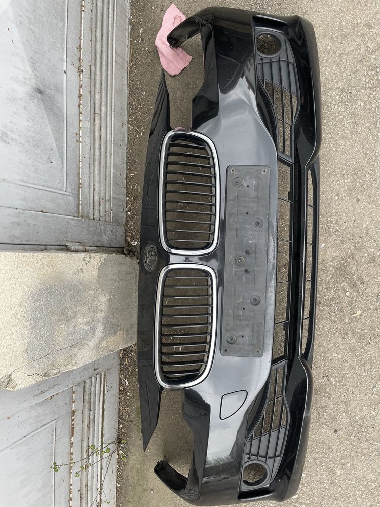Vand bara fata, spate si praguri pt BMW F30