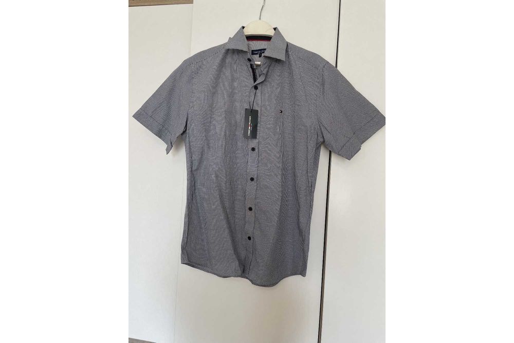 Лот  мъжки  ризи