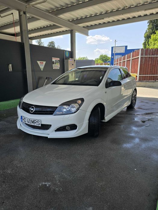 Opel Astra H GTC
