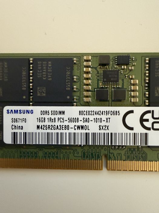 Няколко плочки по 16gb RAM DDR5 5600 Samsung за лаптоп