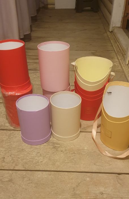 Set cutii rotunde , poseta și hexagon