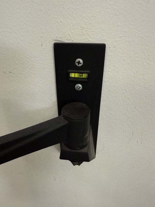 Suport tv cu brat mobil Vesa 7,5 sau 10 cm