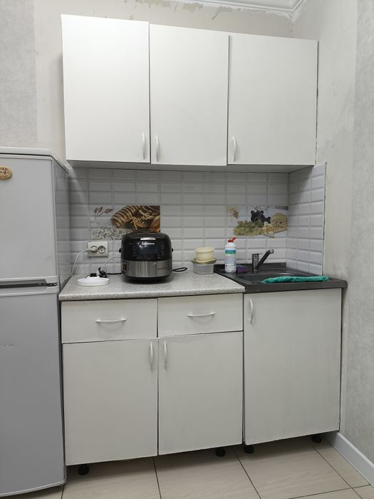 Продам кухонную гарнитуру