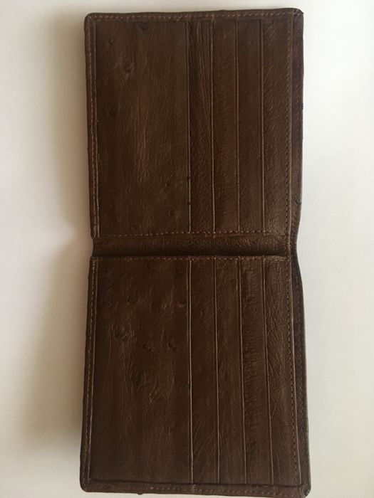 Мъжки портфейл от щтраусова кожа