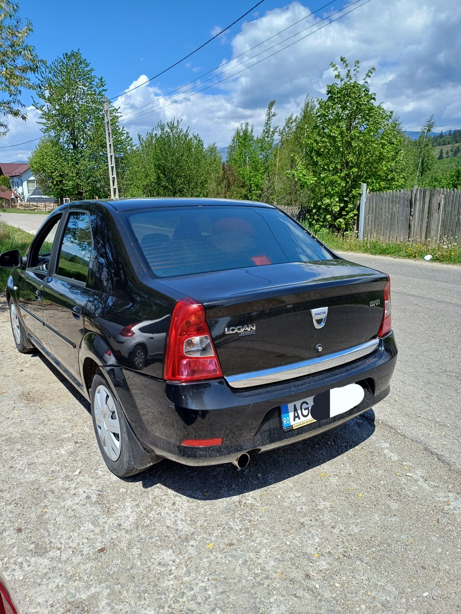 Dacia Logan 1.6 în stare foarte bună