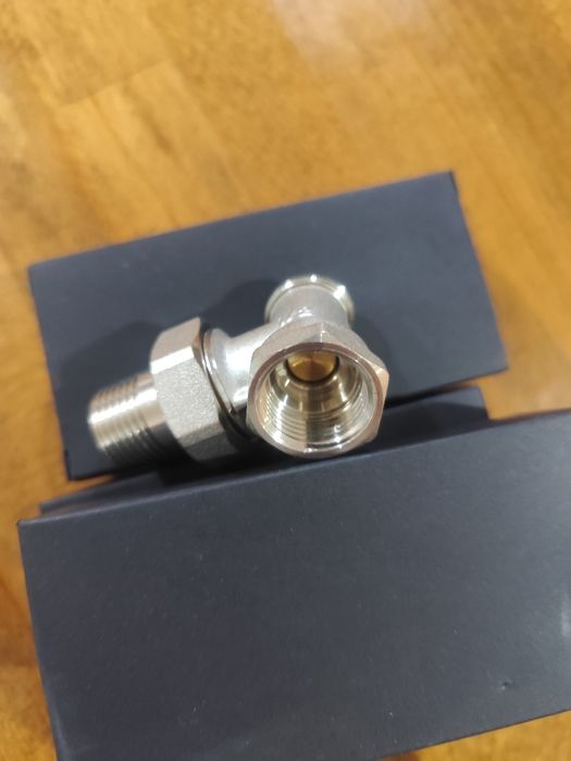 Robinet colt calorifer