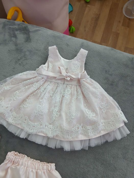 Официална рокля 12 м подходяща за кръщене