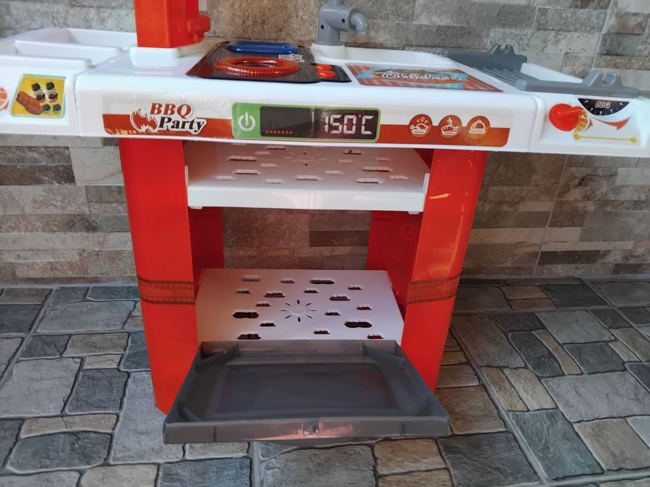 Детска кухня, играчка