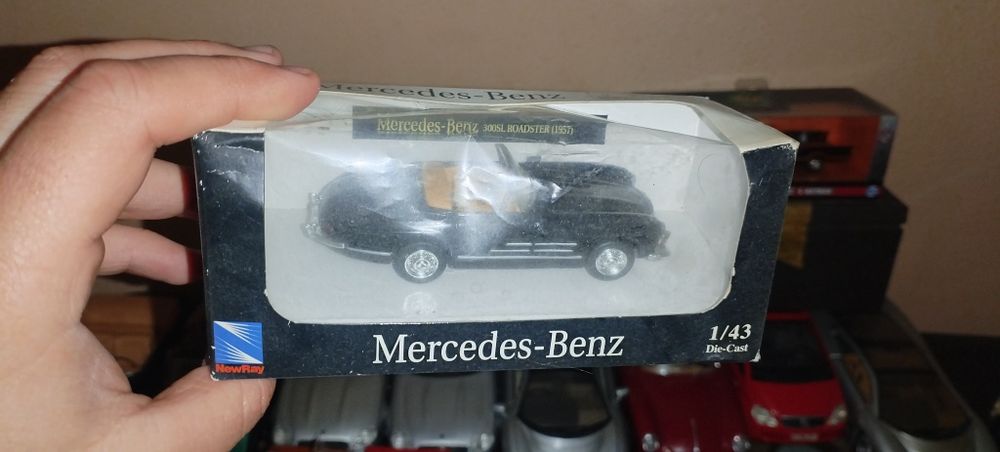 Продавам метални колички и камиони 1/18, 1:18 1:24 1:43