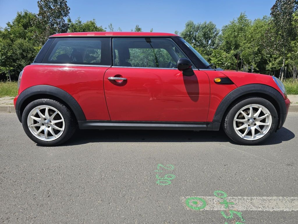 Mini One roșu 2007