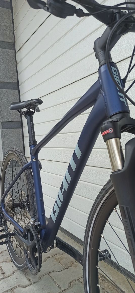 Велосипед 28 29 цола Giant Roam Disc 1 2023 2x10 Deore Въздушна Вилка