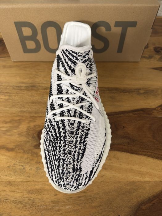 Yeezy Boost 350 V2 Zebra CP9654 – autentificate, mărime 44, stare impe