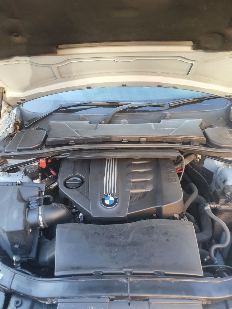 Dezmembrez Bmw E92 Lci 2.0 diesel 184 cai Automat