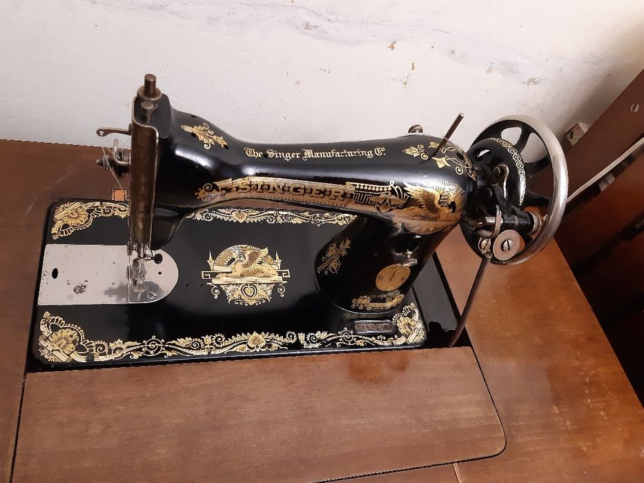 Mașină de cusut Vintage Singer