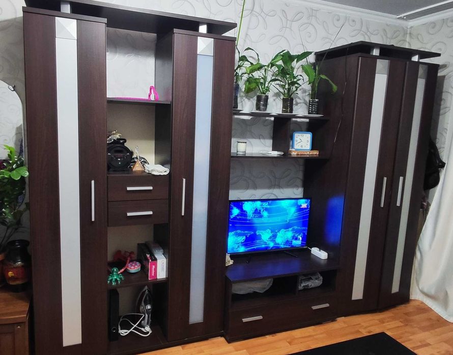 Продам мебель Недорого! Срочно! Шкафы для вещей