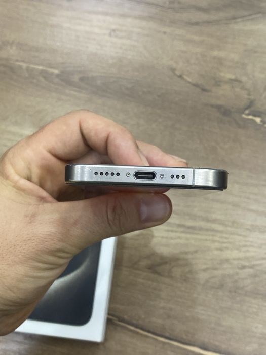 iPhone 15 pro 256gb dual