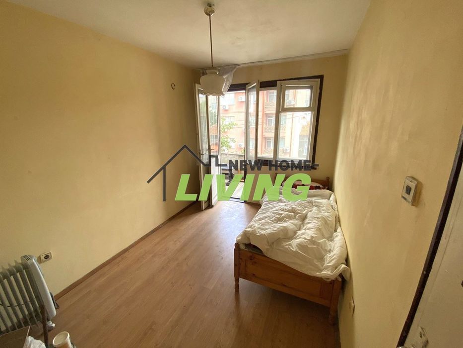 Продава се Четиристаен апартамент в Пловдив, Център - 120 кв.м за 2317 €/кв.м - Снимка #9