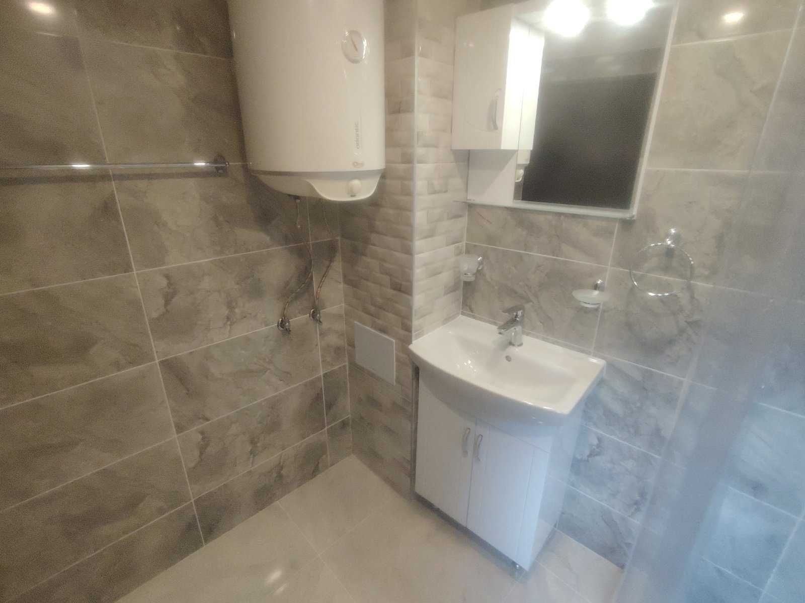Реновирана къща, 80 кв.м, 760 кв.м. двор, на 55 км. от София