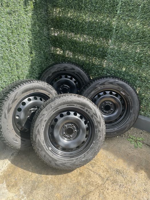 Vand urgent Jante iarna nokian complet !