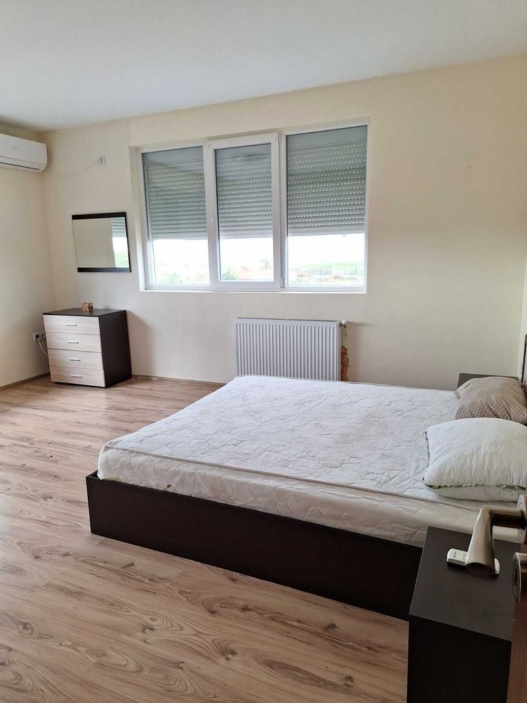 Дава се под наем Къща в Каблешково - 440 кв.м за 408 € - Снимка #14