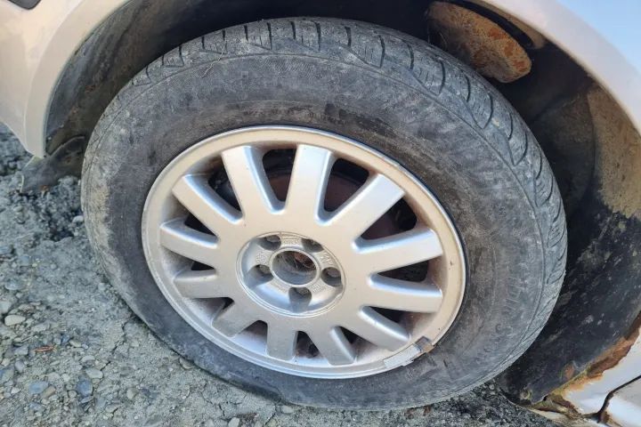 Dezmembrez VW Golf 4 motor 1.4 benzina 75cp  AHW cutie de viteze manuala dezmembrari turbina