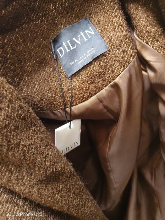 Страхотно ново дълго палто