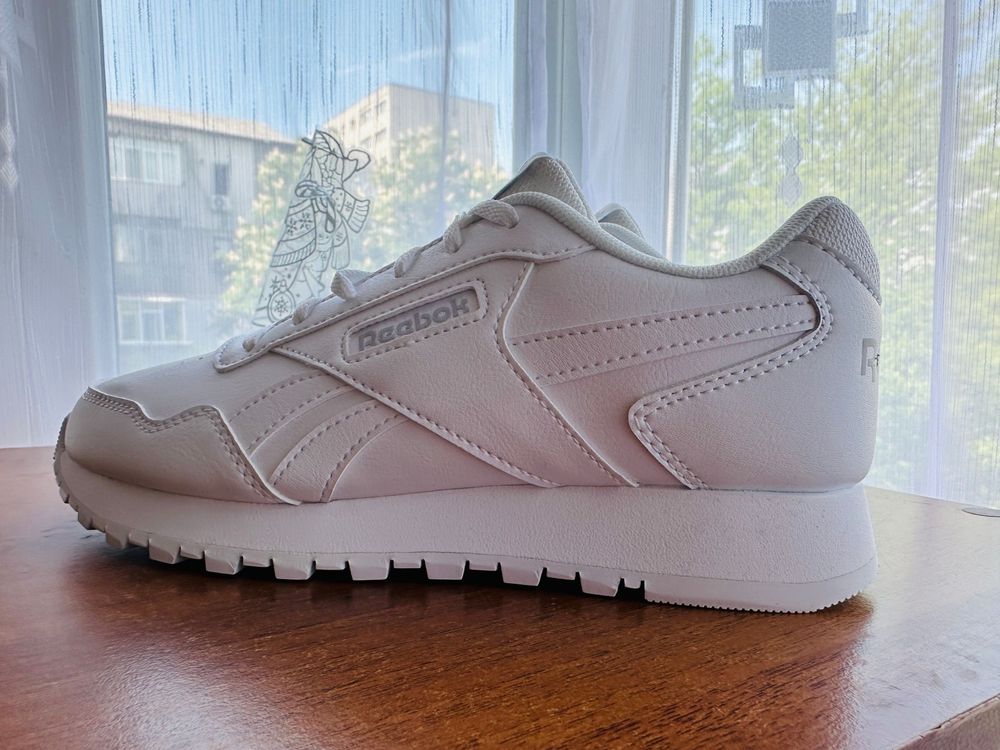 Vand adidasi dama Reebok marimea 37