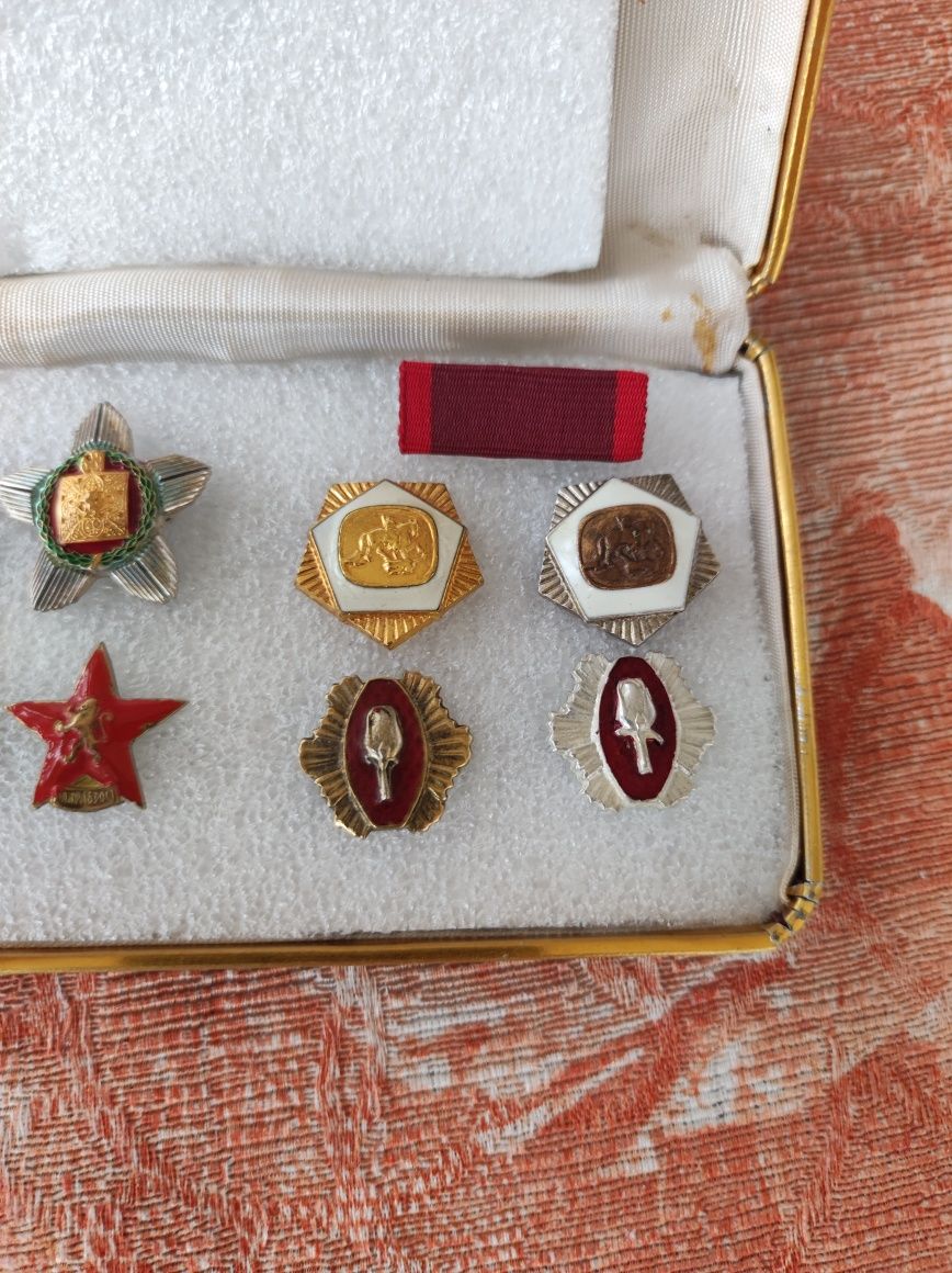 Колекция миниатюри на социалистически ордени