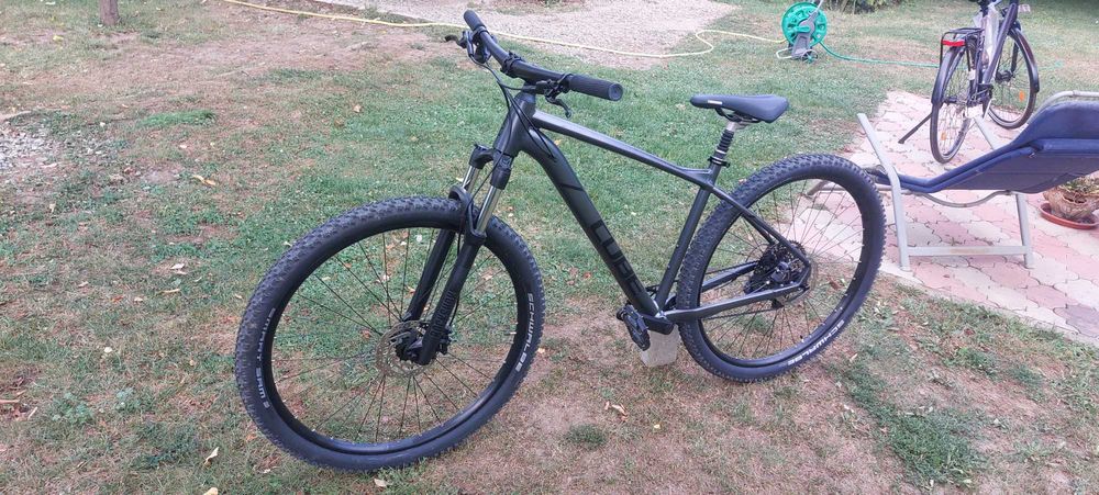 MTB Cube roti pe 29 model Nou.