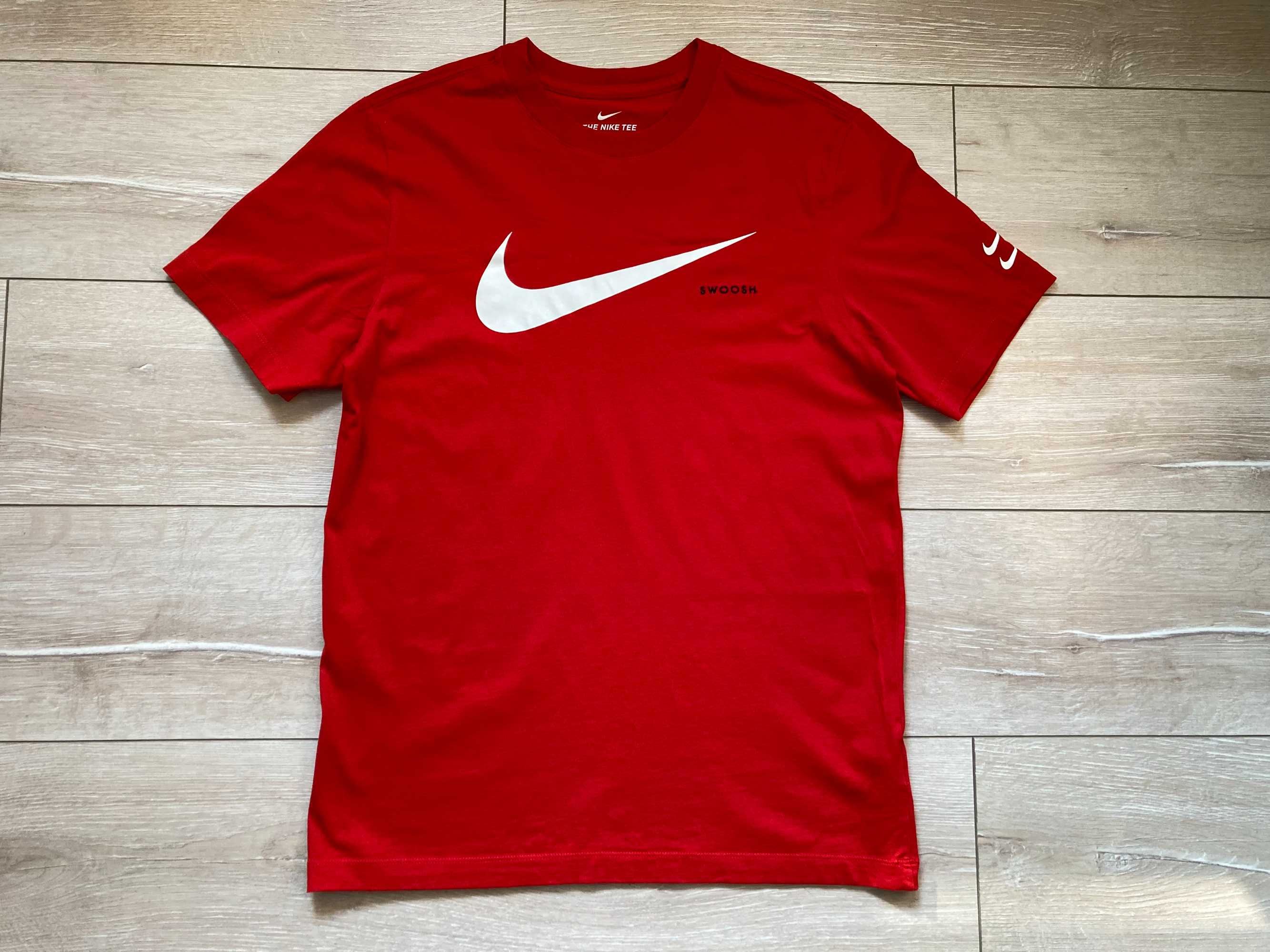Найк Nike SWOOSH мъжка червена тениска размер М