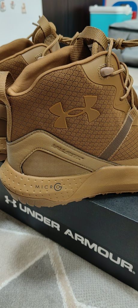 Under armour   44   28см  кафеви