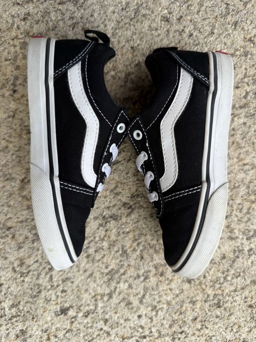 Boys Vans Running Shoes EU 26.5 (US10)  practic noi