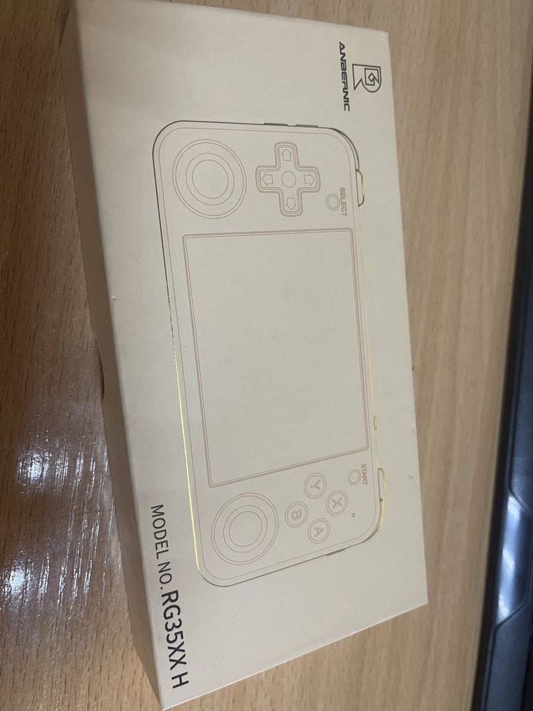 Продам игровую приставку