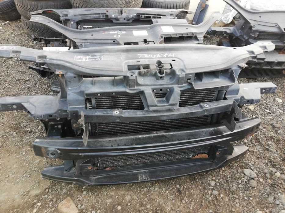 Armatura bara fata vw touran motor 1.9tdi an 2007