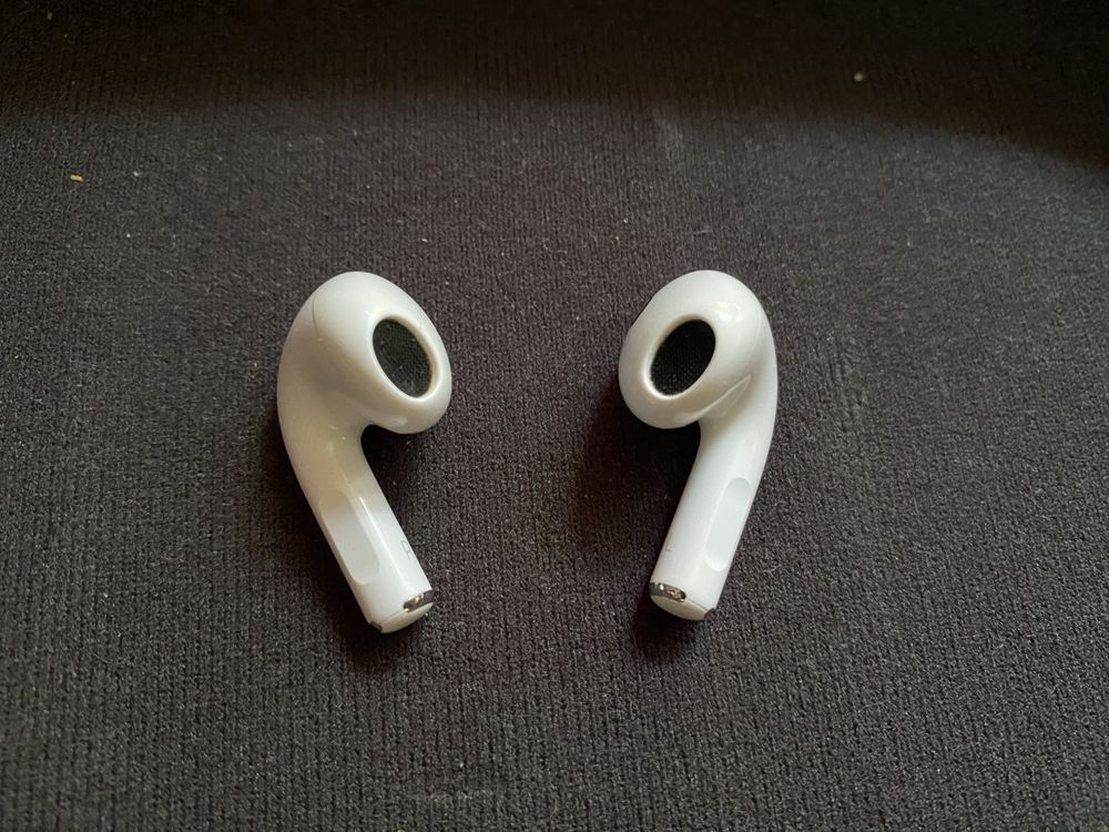 Airpods 3  ЛЕВЫЙ ПРАВЫЙ цена за один!