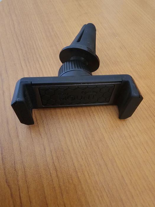 Автомобилна стойка за телефон