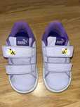 Adidasi Puma superbi marimea 25
