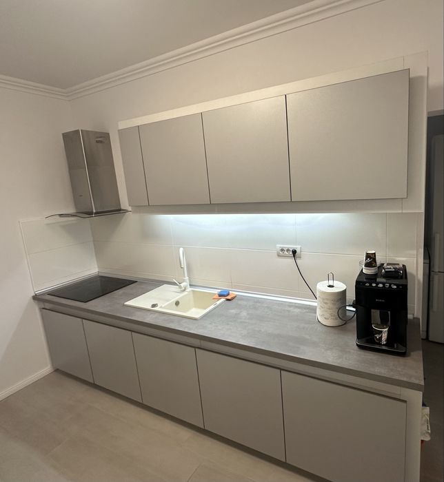 Vand mobila bucatarie completa