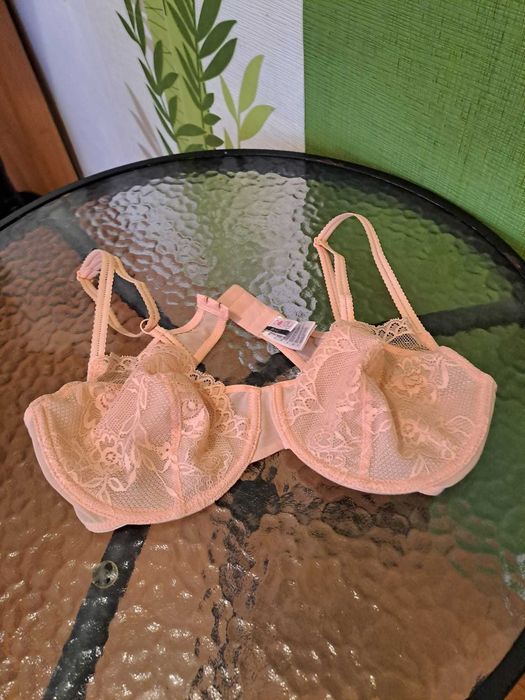 Sutien fără burete 85C NKD, material Poliester, Elastan, Caisă