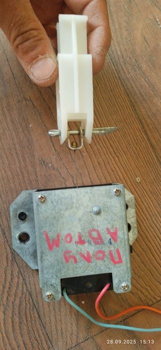 Продае́тся челнок для Полуавтомата импортного