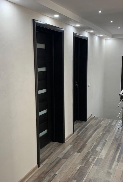 Vand 4Usi 60m parchet laminat