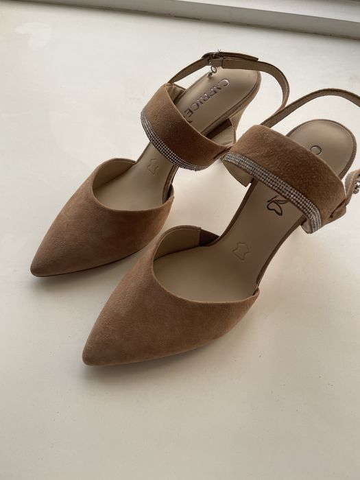 Женская обувь