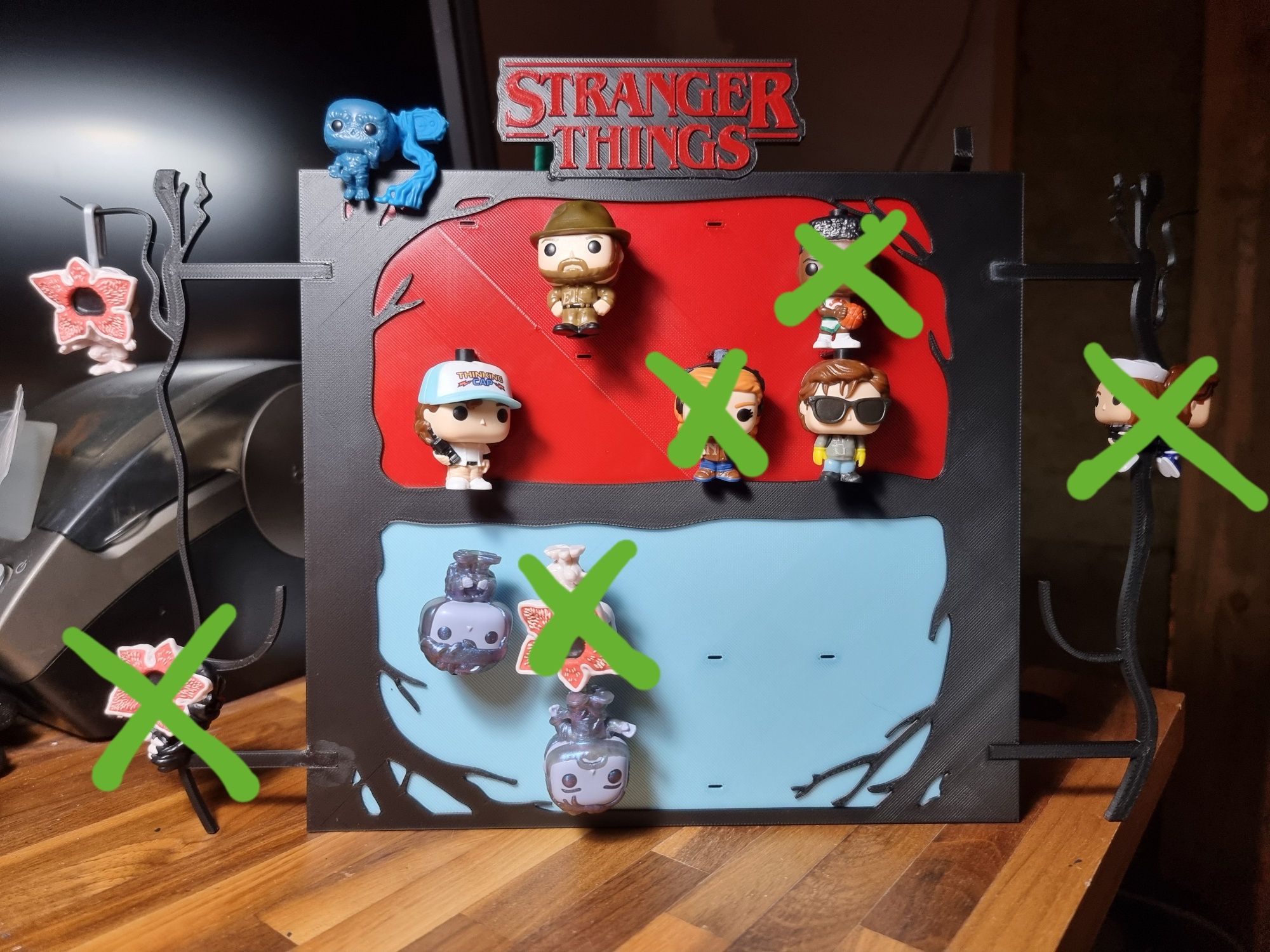 Kinder Joy Stranger Things фигурки