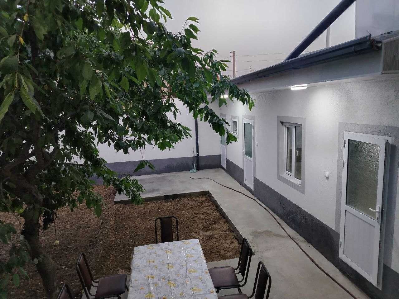 Продается участок с домом и ремонтом, 3 сотки, в Бектемирском районе