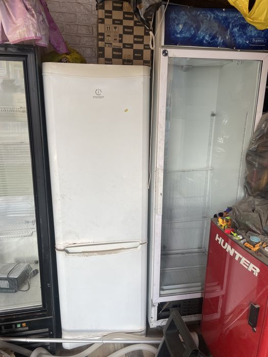 Продам ветринные холодильники