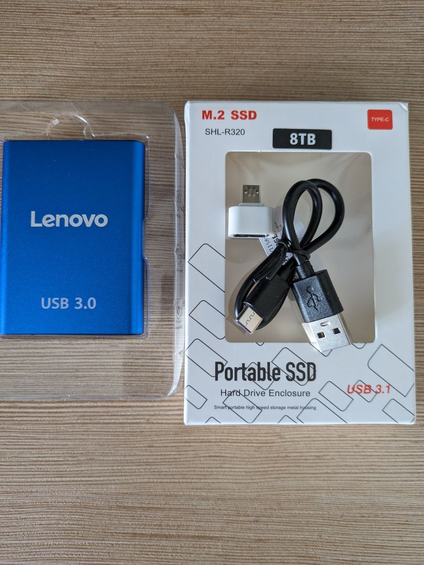 SSD portabil Lenovo 8T